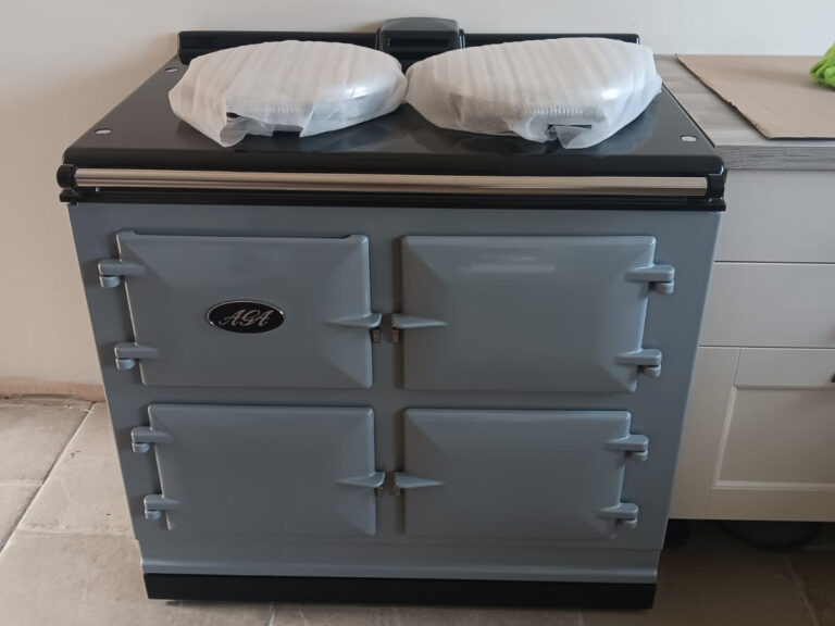 Reconditioned eR7 100 Electric Aga cooker in Dove