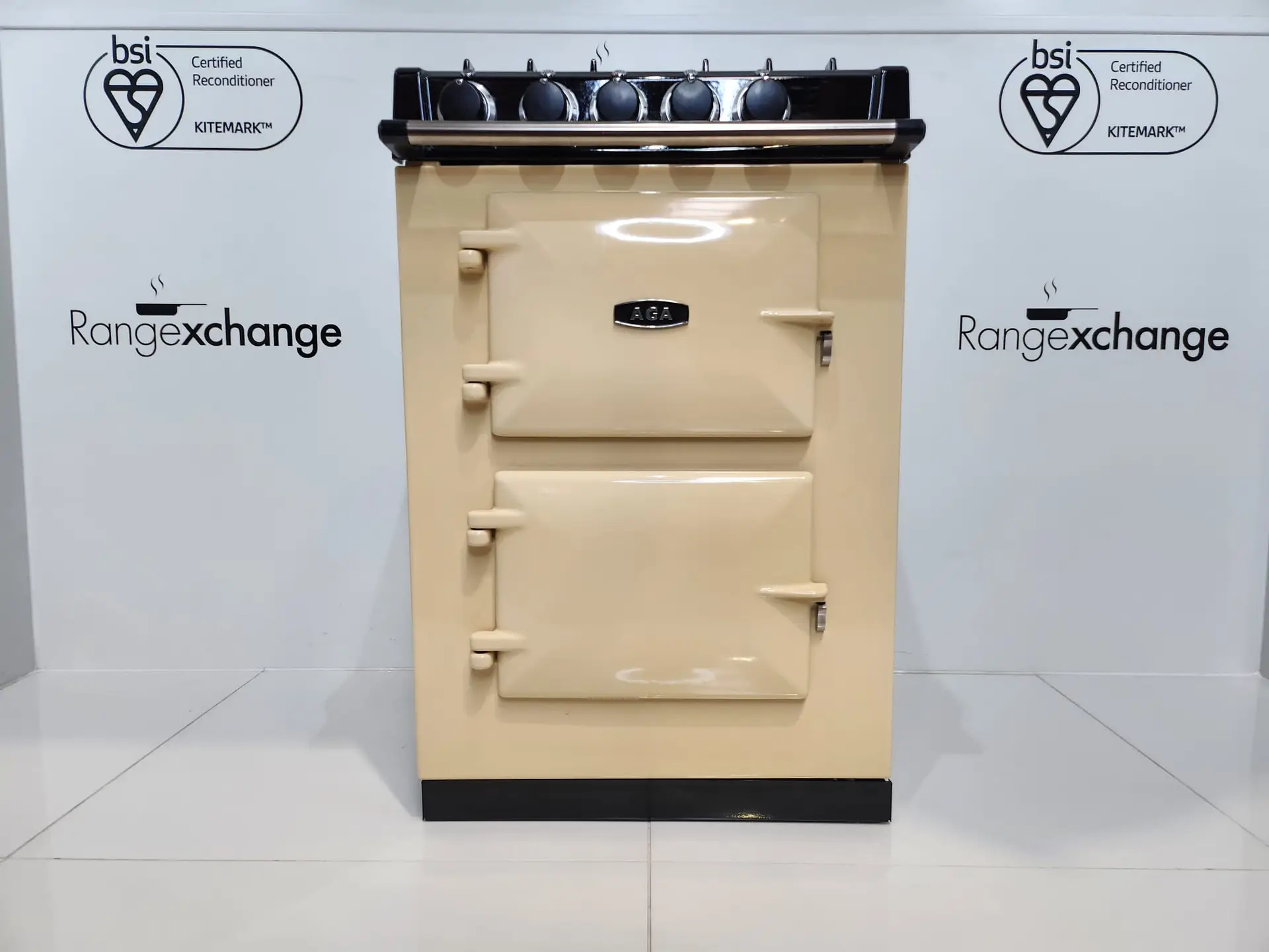Aga City 60 in Cream with Gas Hob - front