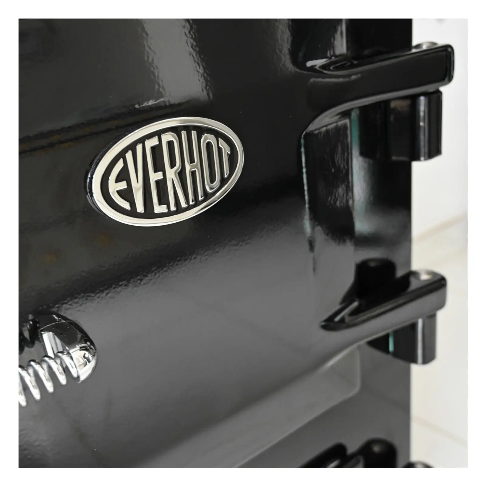 EH 100+ Black 4